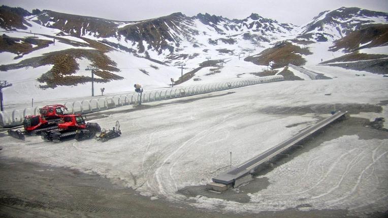 Webcam The Remarkables: Curvey basin