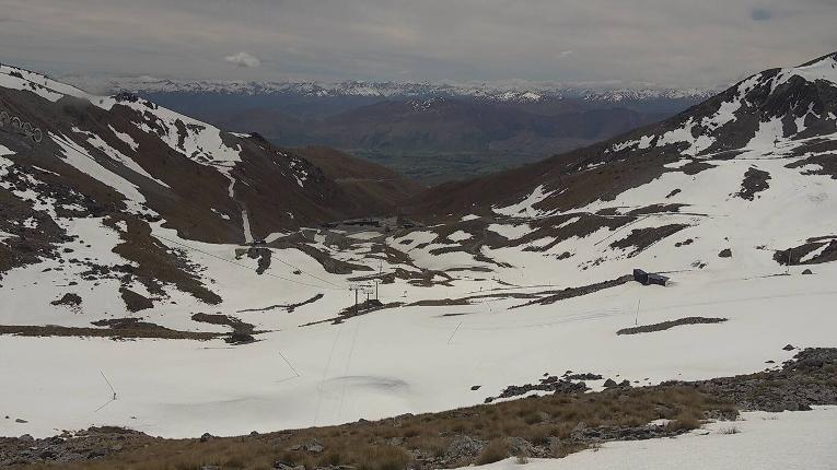 Webcam The Remarkables: Curvey basin
