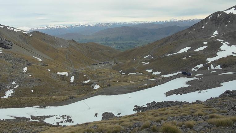 Webcam The Remarkables: Curvey basin