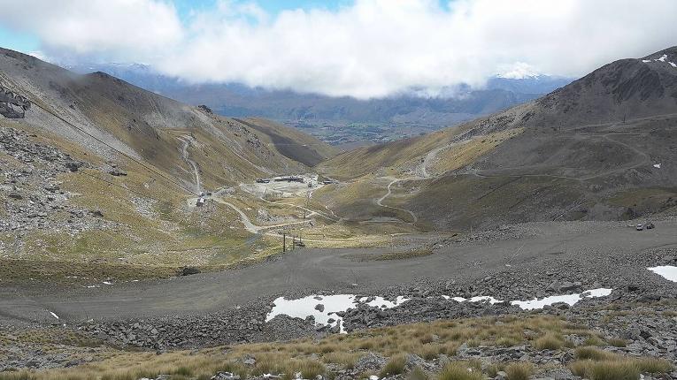 Webcam The Remarkables: Curvey basin