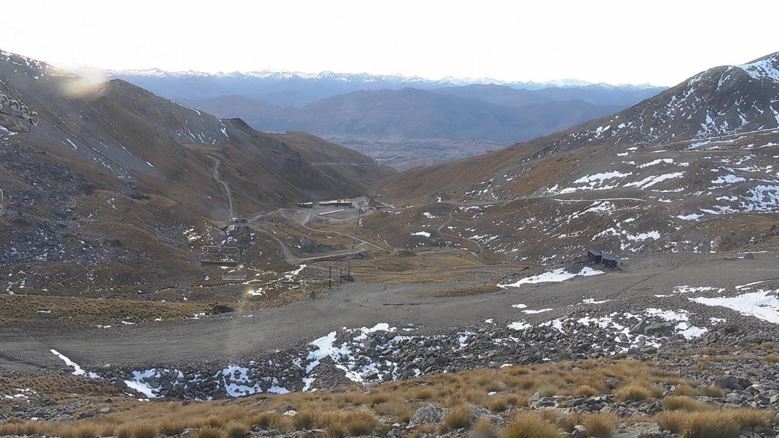 Webcam The Remarkables: Curvey basin