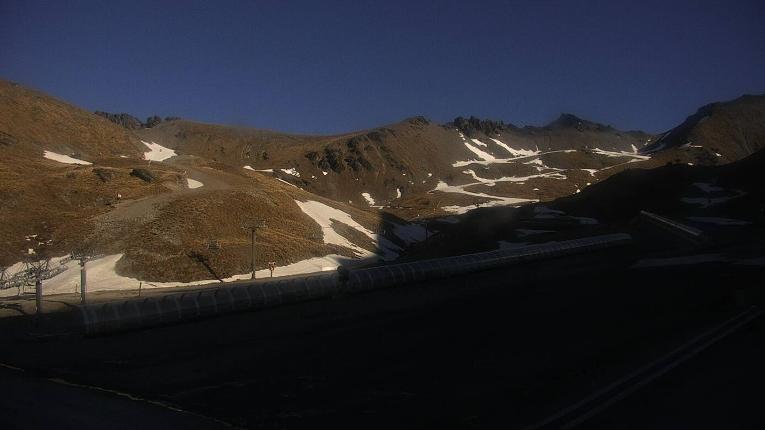 Webcam The Remarkables: Sugar bowl from base