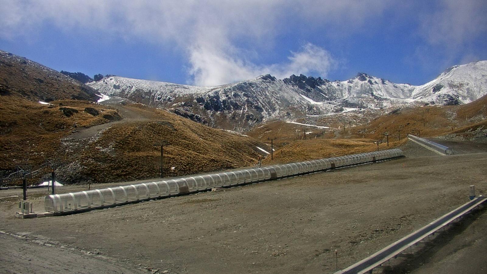 Webcam The Remarkables: Sugar bowl from base