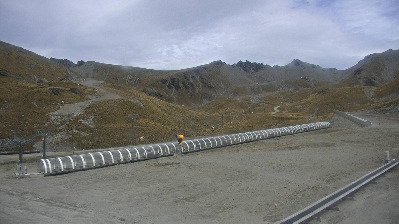 Webcam The Remarkables: Sugar bowl from base