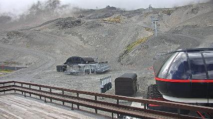 The Remarkables: Sugar bowl from base (theremarkables.co.nz)