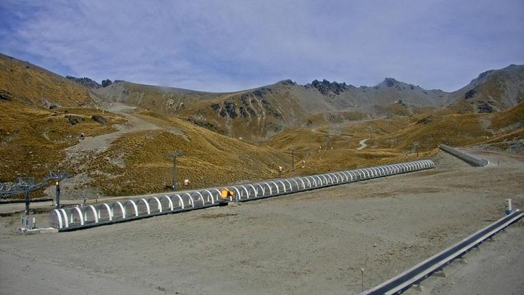 Webcam The Remarkables: Sugar bowl from base