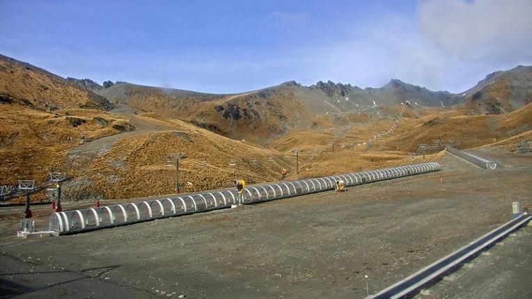 Webcam The Remarkables: Sugar bowl from base