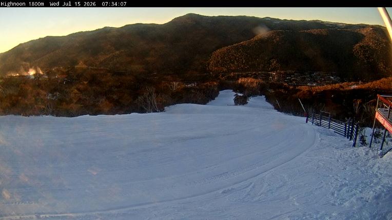 Webcam Thredbo: High Noon