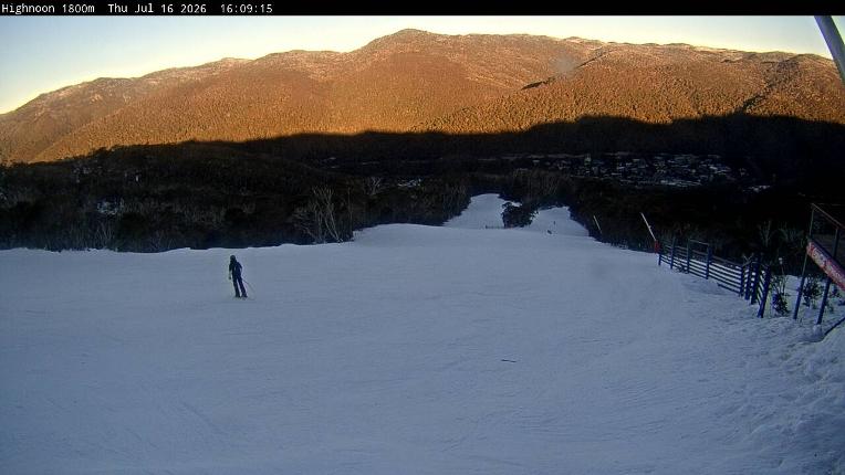 Webcam Thredbo: High Noon