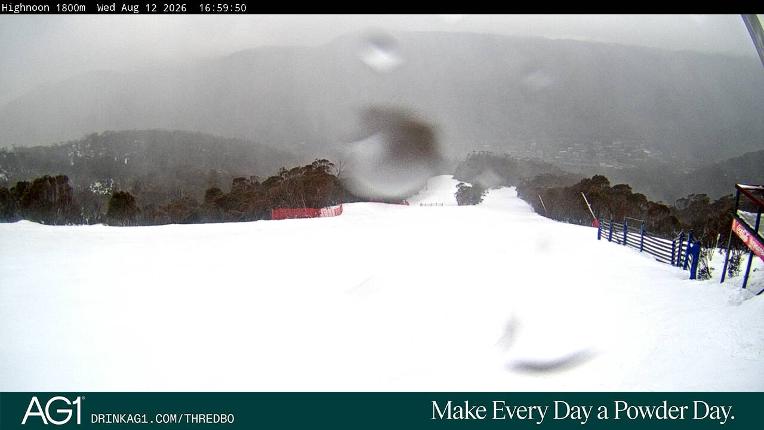 Webcam Thredbo: High Noon