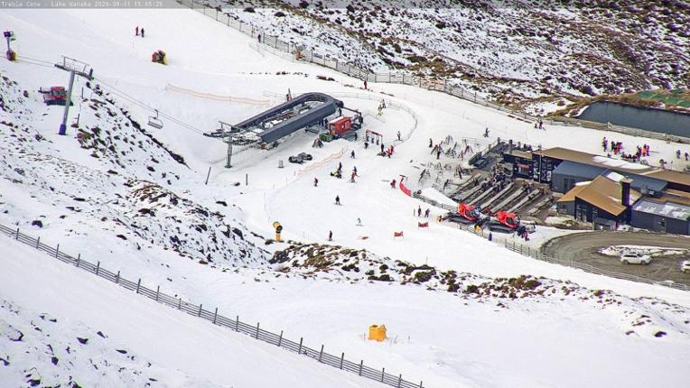 Webcam Treble Cone: Base building