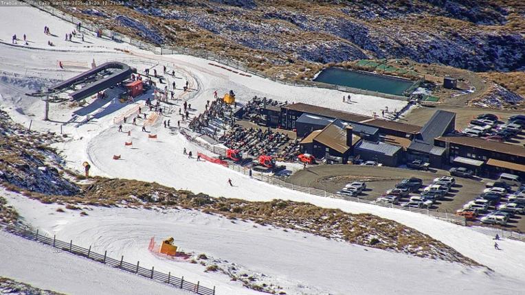 Webcam Treble Cone: Base building