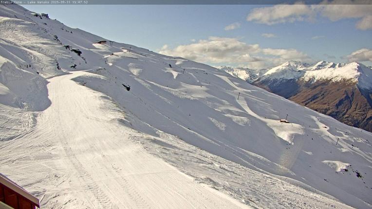 Webcam Treble Cone: Home basin Mid mountain