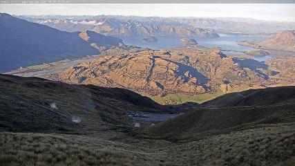Treble Cone: Lake Wanaka view (treblecone.com)