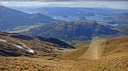 Treble Cone: Lake Wanaka view (treblecone.com)
