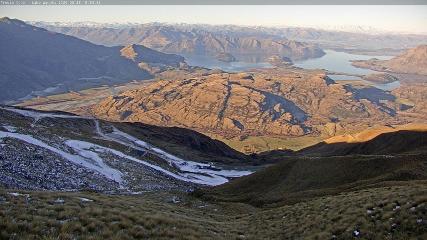 Treble Cone: Lake Wanaka view (treblecone.com)