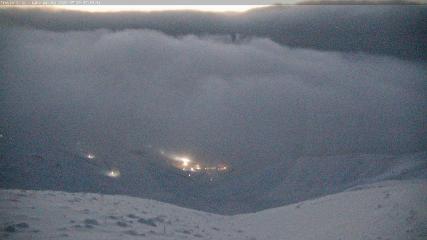 Treble Cone: Lake Wanaka view (treblecone.com)