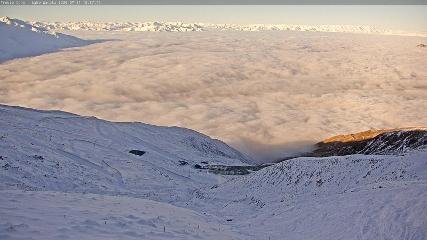 Treble Cone: Lake Wanaka view (treblecone.com)