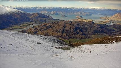 Treble Cone: Lake Wanaka view (treblecone.com)