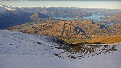 Treble Cone: Lake Wanaka view (treblecone.com)