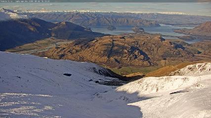 Treble Cone: Lake Wanaka view (treblecone.com)