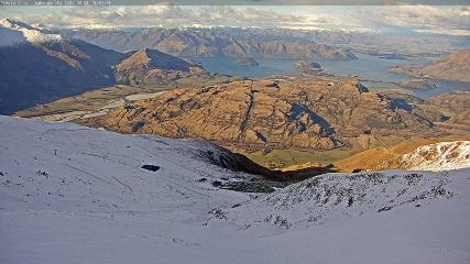 Treble Cone: Lake Wanaka view (treblecone.com)