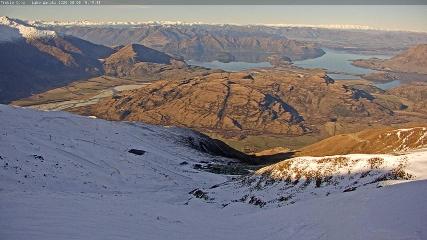Treble Cone: Lake Wanaka view (treblecone.com)
