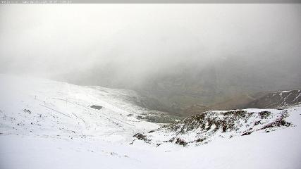 Treble Cone: Lake Wanaka view (treblecone.com)