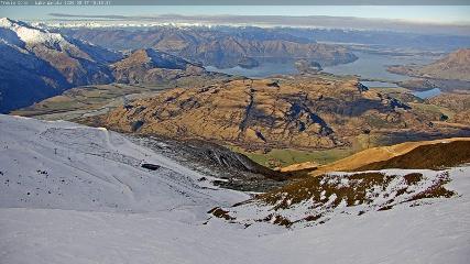 Treble Cone: Lake Wanaka view (treblecone.com)