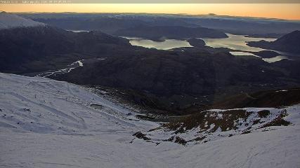 Treble Cone: Lake Wanaka view (treblecone.com)