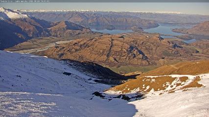 Treble Cone: Lake Wanaka view (treblecone.com)