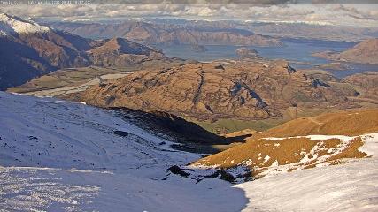 Treble Cone: Lake Wanaka view (treblecone.com)