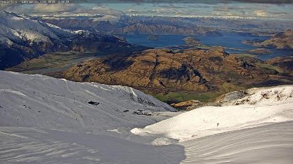 Treble Cone: Lake Wanaka view (treblecone.com)