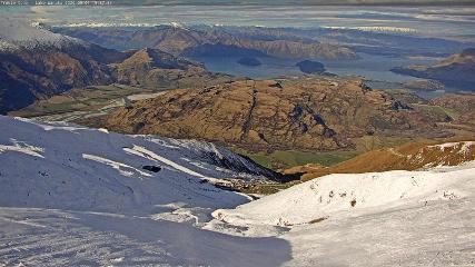 Treble Cone: Lake Wanaka view (treblecone.com)