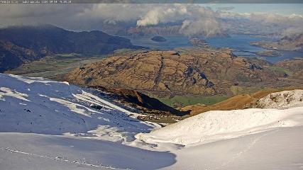 Treble Cone: Lake Wanaka view (treblecone.com)