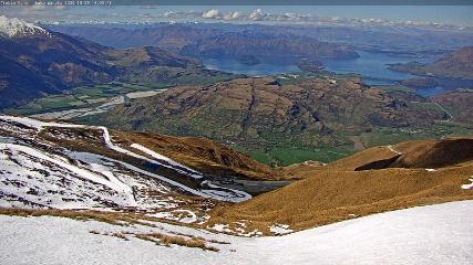 Treble Cone: Lake Wanaka view (treblecone.com)