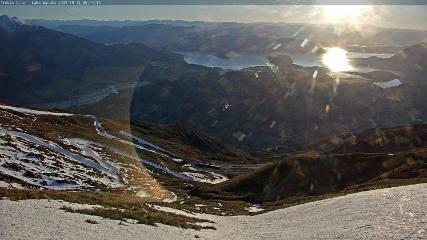 Treble Cone: Lake Wanaka view (treblecone.com)
