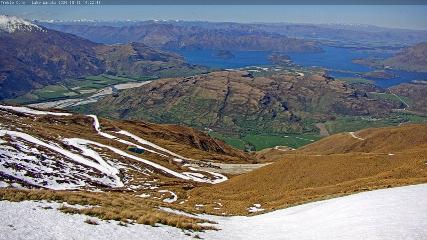 Treble Cone: Lake Wanaka view (treblecone.com)