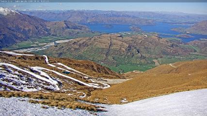 Treble Cone: Lake Wanaka view (treblecone.com)