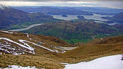 Treble Cone: Lake Wanaka view (treblecone.com)