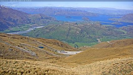 Treble Cone: Lake Wanaka view (treblecone.com)