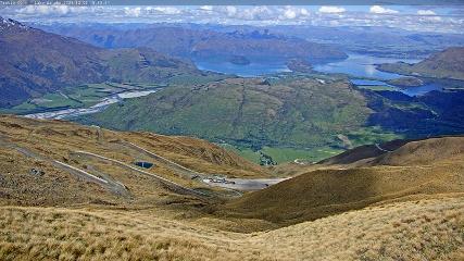 Treble Cone: Lake Wanaka view (treblecone.com)