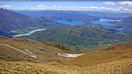 Treble Cone: Lake Wanaka view (treblecone.com)