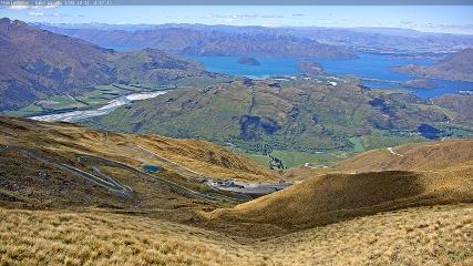 Treble Cone: Lake Wanaka view (treblecone.com)