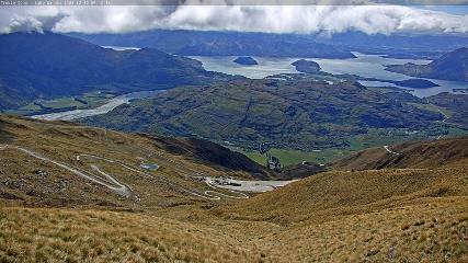 Treble Cone: Lake Wanaka view (treblecone.com)