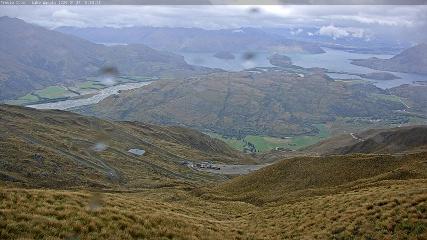 Treble Cone: Lake Wanaka view (treblecone.com)
