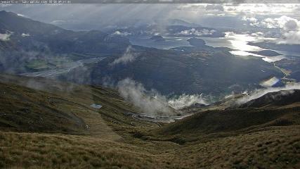 Treble Cone: Lake Wanaka view (treblecone.com)