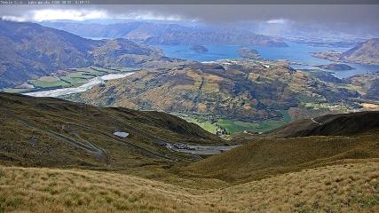 Treble Cone: Lake Wanaka view (treblecone.com)
