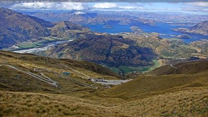 Treble Cone: Lake Wanaka view (treblecone.com)