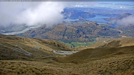 Treble Cone: Lake Wanaka view (treblecone.com)